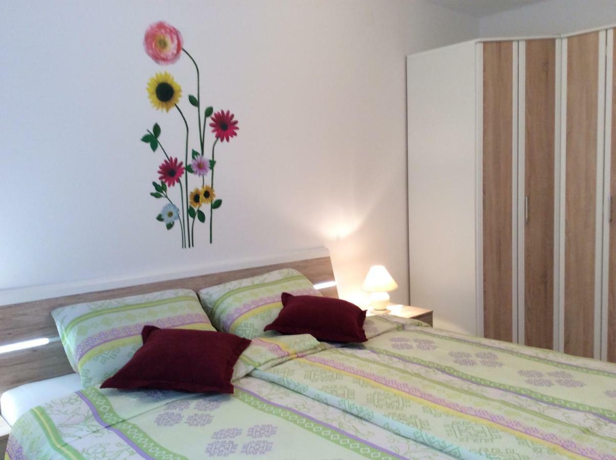 Apartment Emma Medulin Extérieur photo